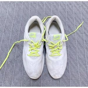 Nike Shoes - Nike Roshes White Lace Nike Shoes - Nike Roshes White Lace